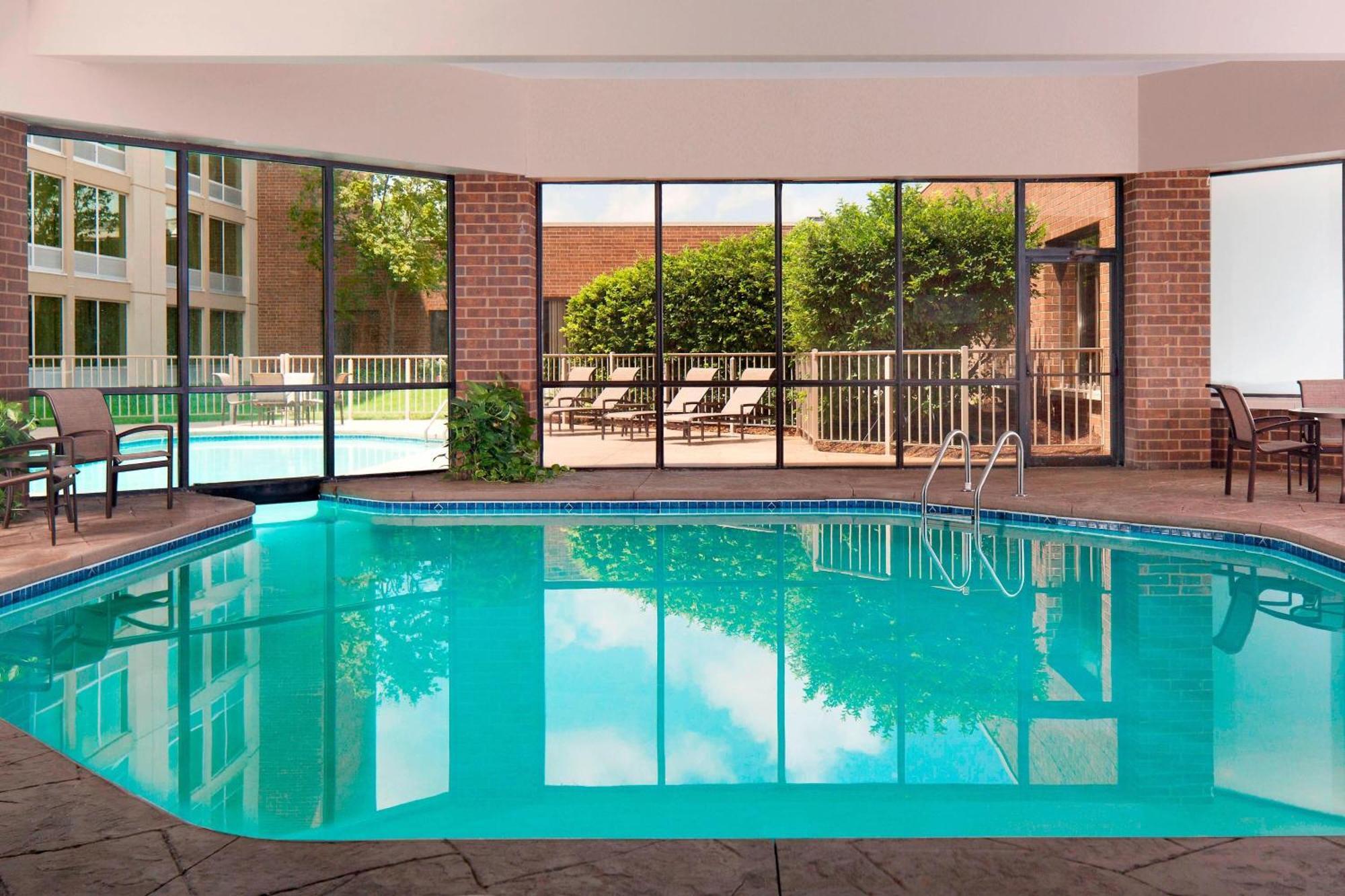 Sheraton Ann Arbor Hotel מראה חיצוני תמונה